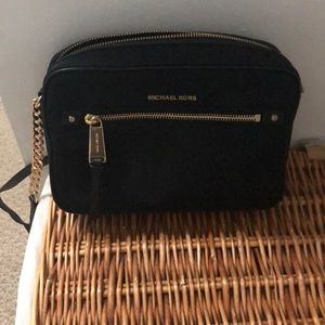 EUC Michael Kors